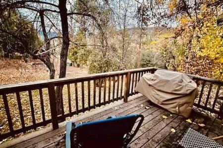 Blue Door Cottage 12 Miles To Yosemite Bbq โอกเฮิร์สต์ ภายนอก รูปภาพ
